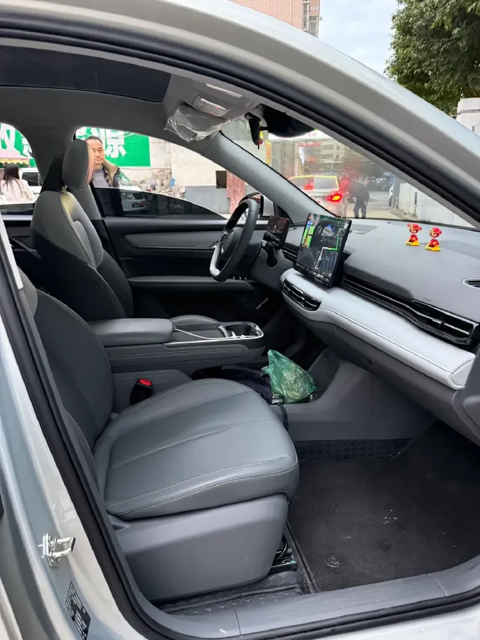 2025 Bestune YueYi 03 BEV 61.47KWH,autocango,china used car exporter,china ev exporter,chinese used car exporter,chinese used ev exporter