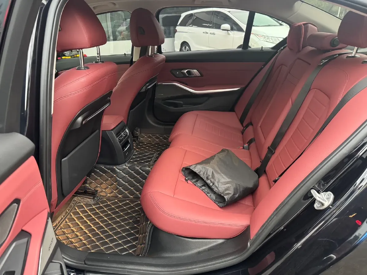 2021 BMW 3 Series 2.0T 184HP L4 8AT,autocango,china used car exporter,china ev exporter,chinese used car exporter,chinese used ev exporter