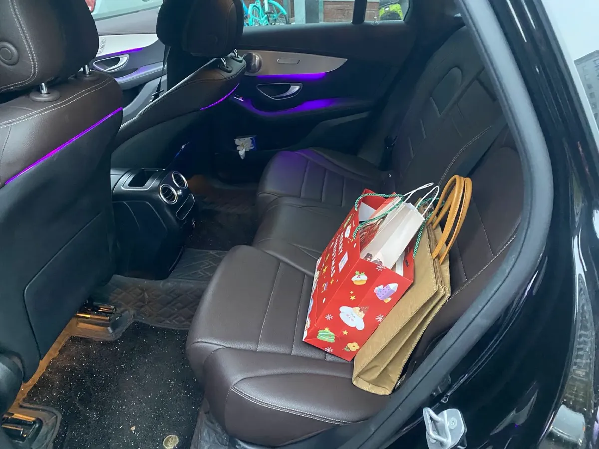 2022 Mercedes-Benz GLC Class 2.0T 197HP L4 9AT,autocango,china used car exporter,china ev exporter,chinese used car exporter,chinese used ev exporter