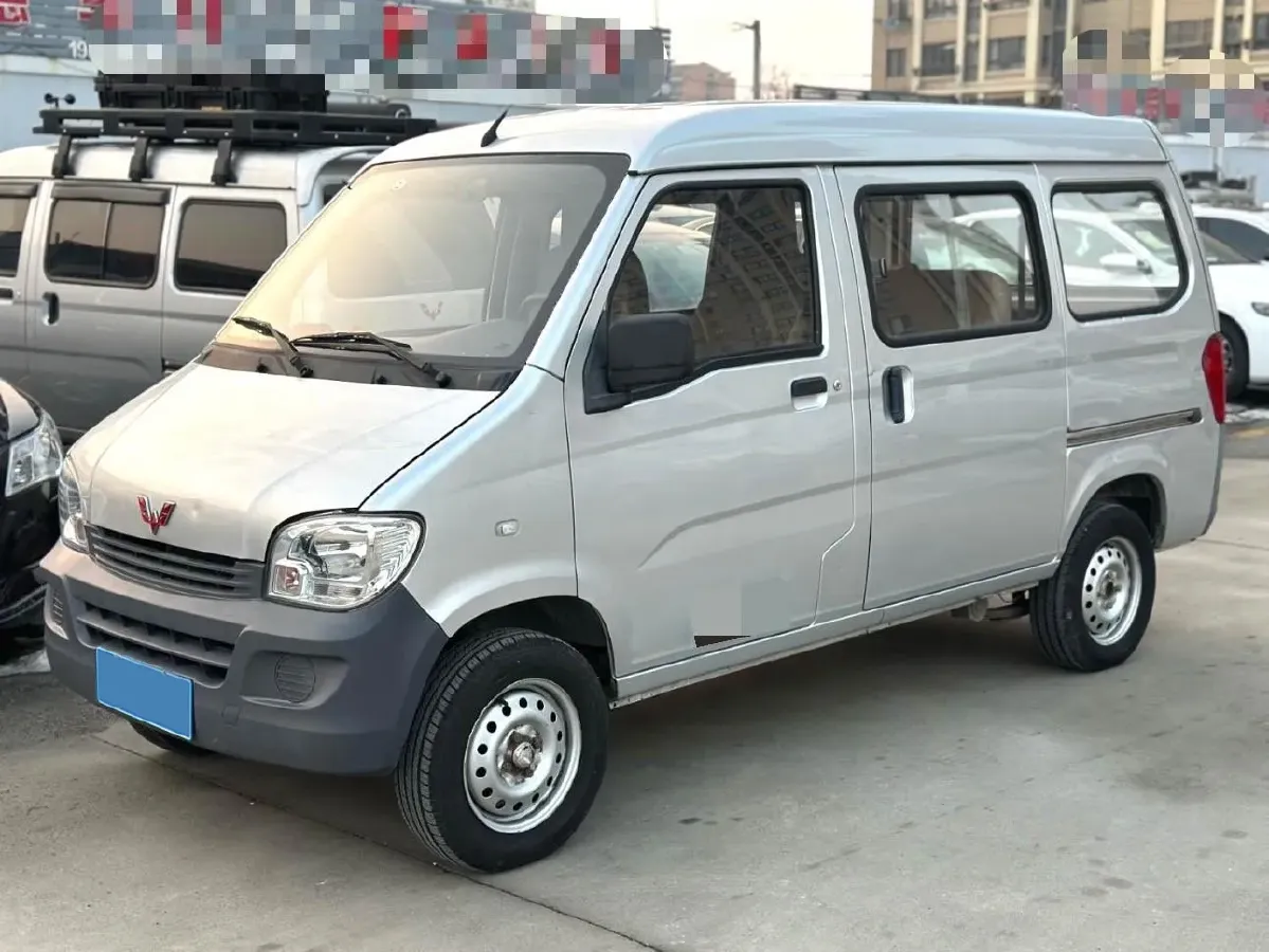 2020 WuLing ZhiGuang 1.2L 76HP L4 5MT,autocango,china used car exporter,china ev exporter,chinese used car exporter,chinese used ev exporter