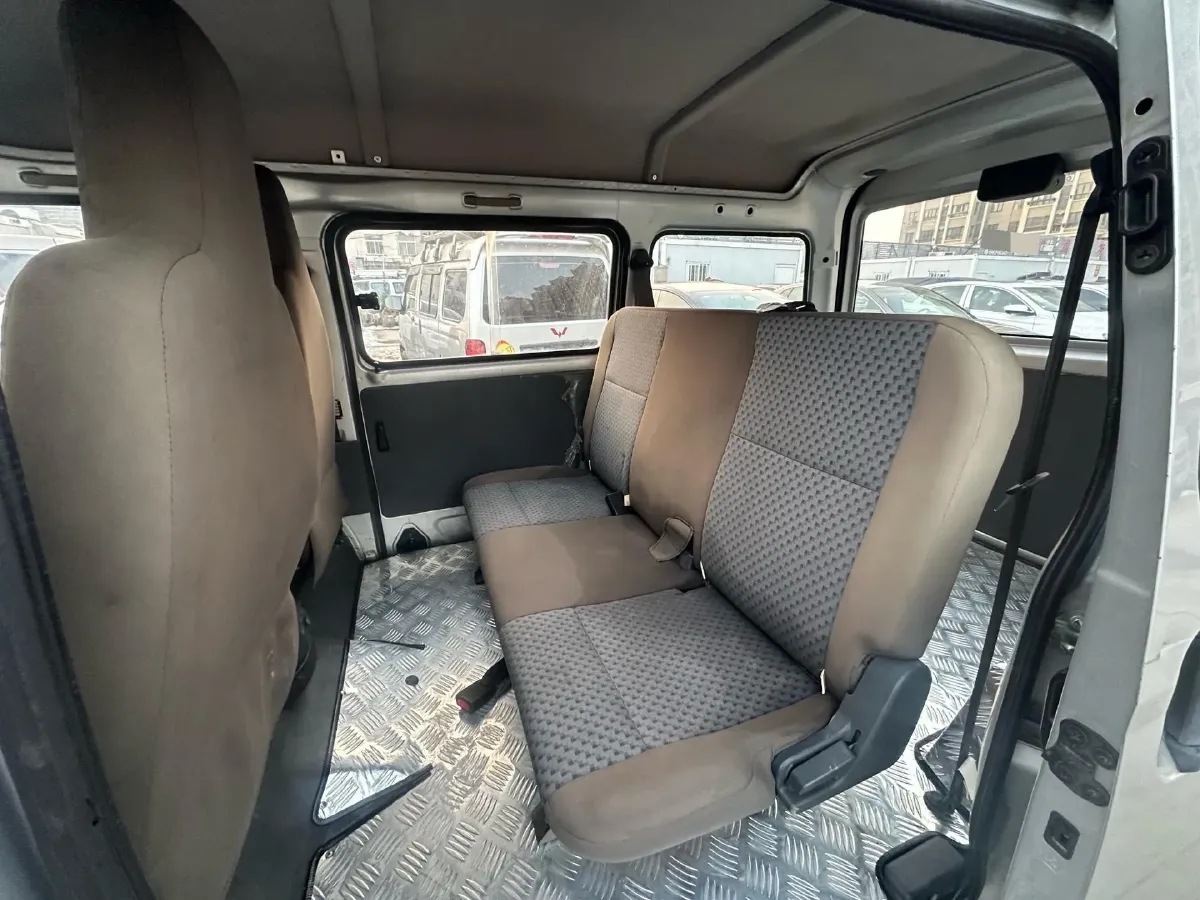 2020 WuLing ZhiGuang 1.2L 76HP L4 5MT,autocango,china used car exporter,china ev exporter,chinese used car exporter,chinese used ev exporter