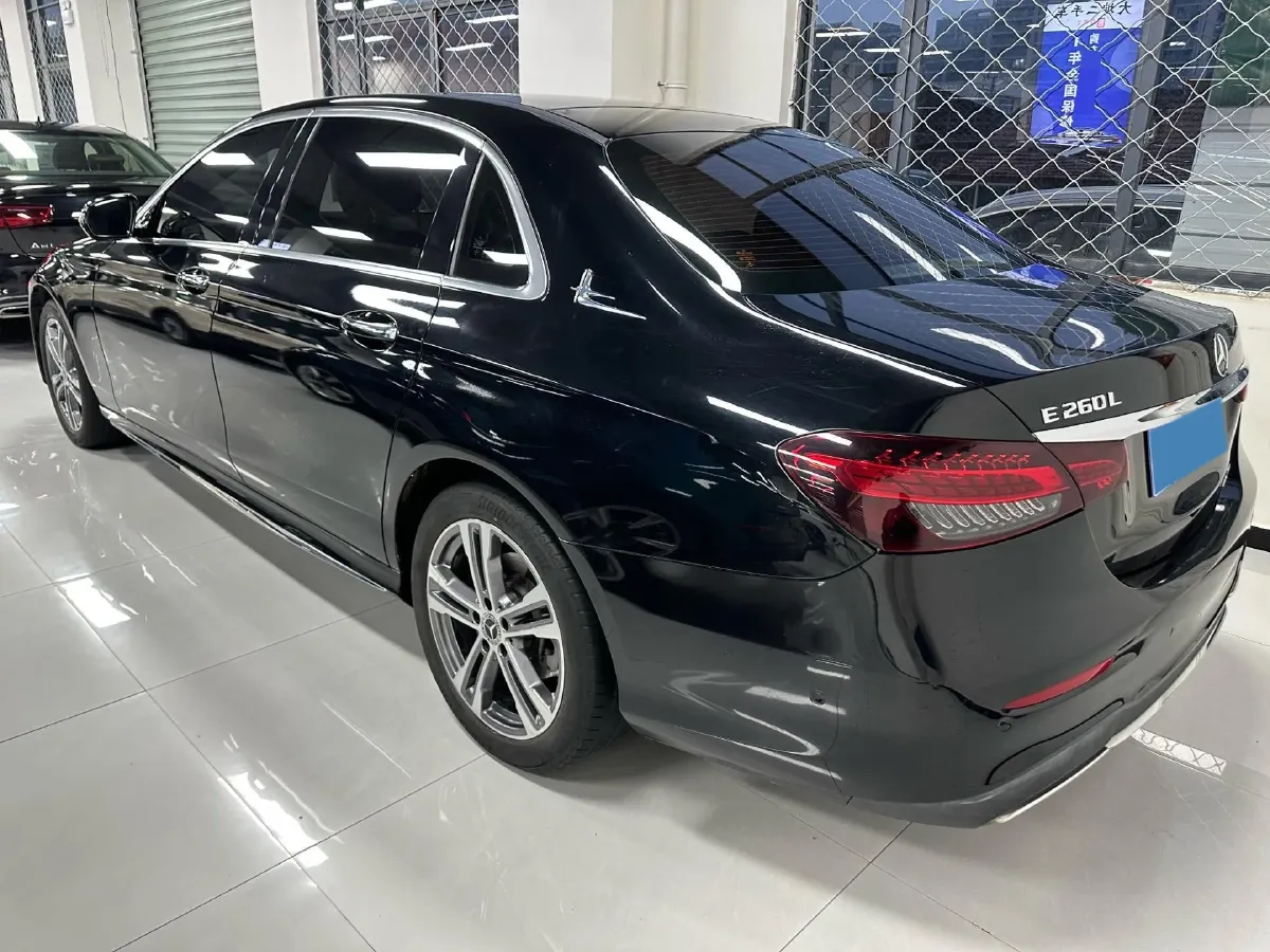 2021 Mercedes-Benz E Class 2.0T 197HP L4 9AT,autocango,china used car exporter,china ev exporter,chinese used car exporter,chinese used ev exporter