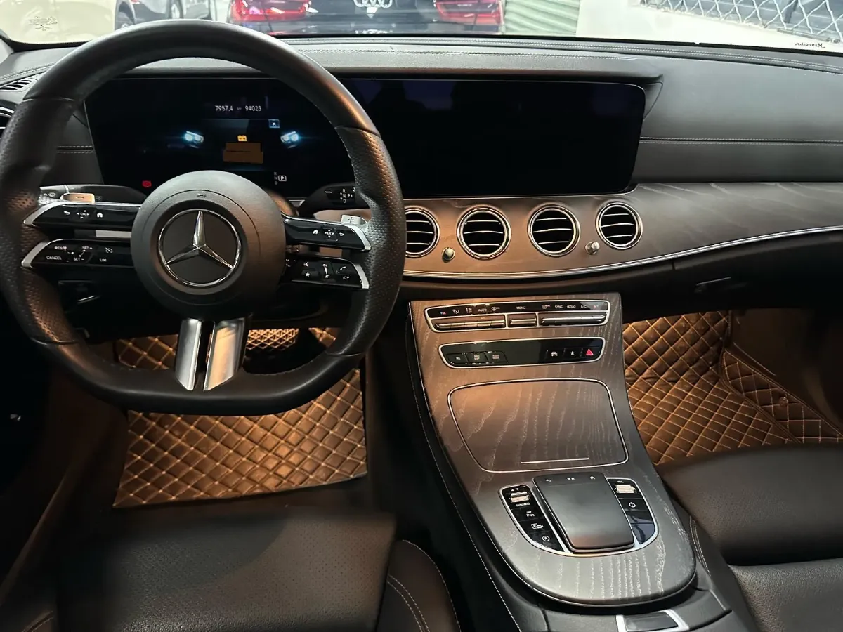 2021 Mercedes-Benz E Class 2.0T 197HP L4 9AT,autocango,china used car exporter,china ev exporter,chinese used car exporter,chinese used ev exporter