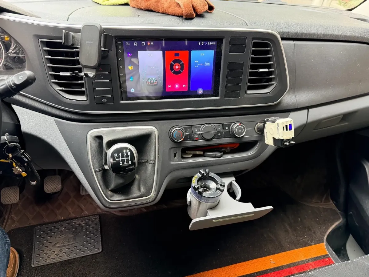 2024 MAXUS XinTu V80 2.0T 126HP L4 6MT,autocango,china used car exporter,china ev exporter,chinese used car exporter,chinese used ev exporter