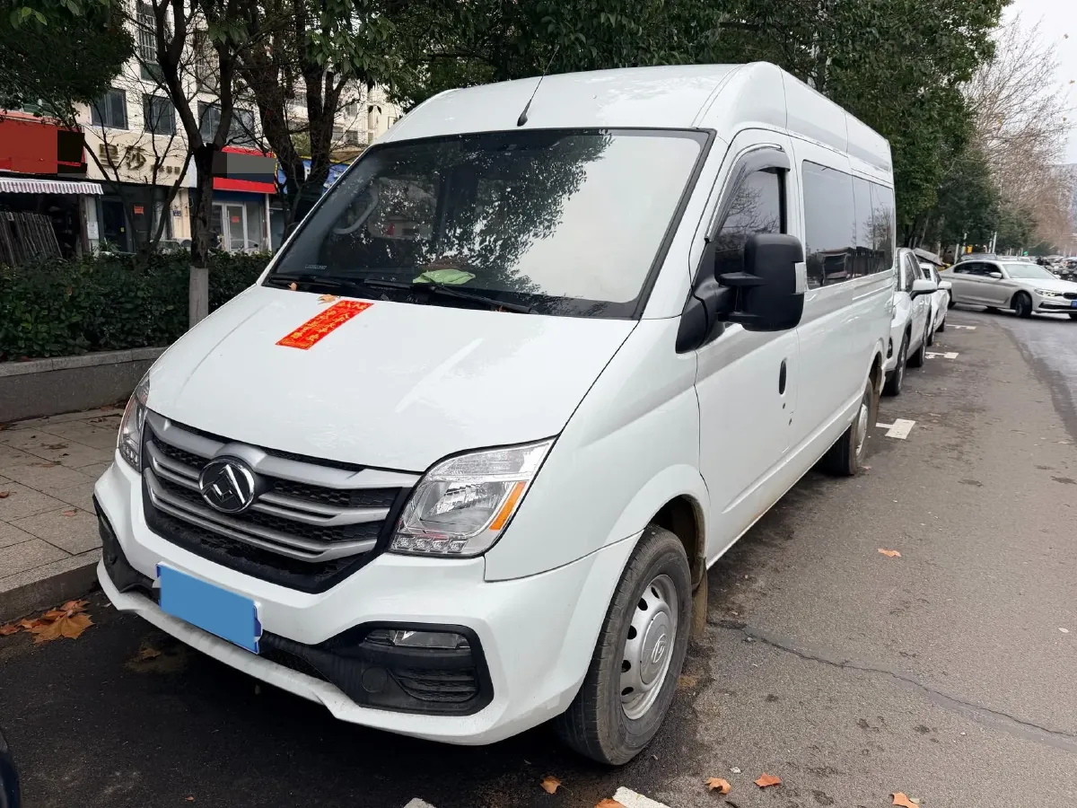 2024 MAXUS XinTu V80 2.0T 126HP L4 6MT,autocango,china used car exporter,china ev exporter,chinese used car exporter,chinese used ev exporter