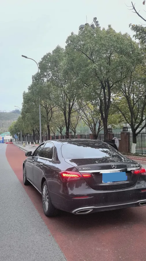 2021 Mercedes-Benz E Class 2.0T 258HP L4 9AT,autocango,china used car exporter,china ev exporter,chinese used car exporter,chinese used ev exporter