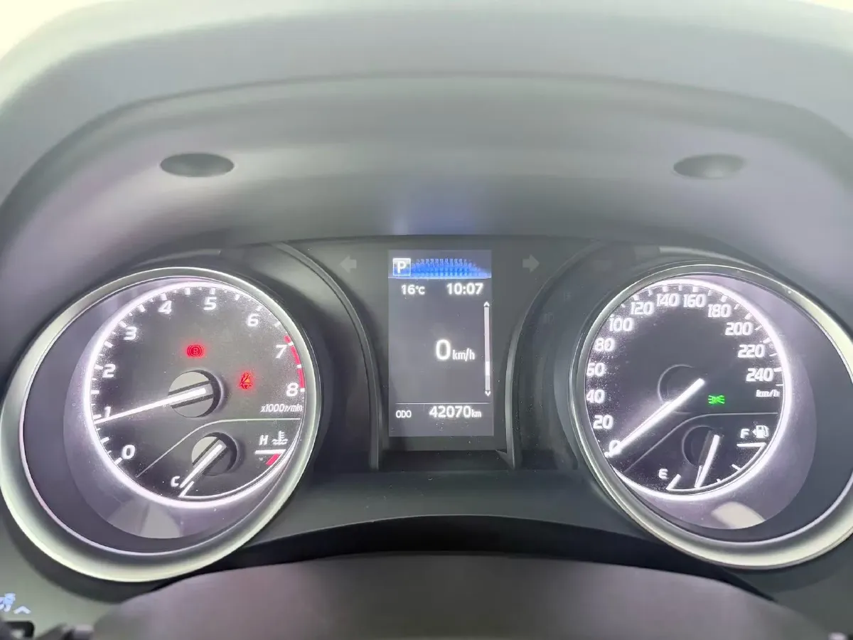 2022 Toyota Camry 2.0L 178HP L4 CVT,autocango,china used car exporter,china ev exporter,chinese used car exporter,chinese used ev exporter