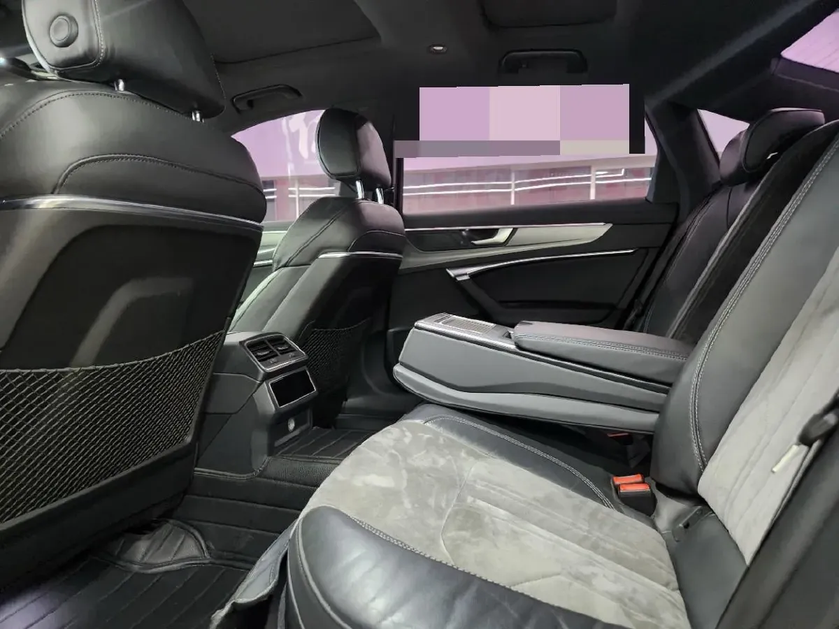 2020 Audi A6L 2.0T 224HP L4 7DCT,autocango,china used car exporter,china ev exporter,chinese used car exporter,chinese used ev exporter