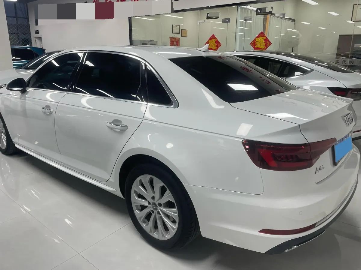 2019 Audi A4L 2.0T 190HP L4 7DCT,autocango,china used car exporter,china ev exporter,chinese used car exporter,chinese used ev exporter