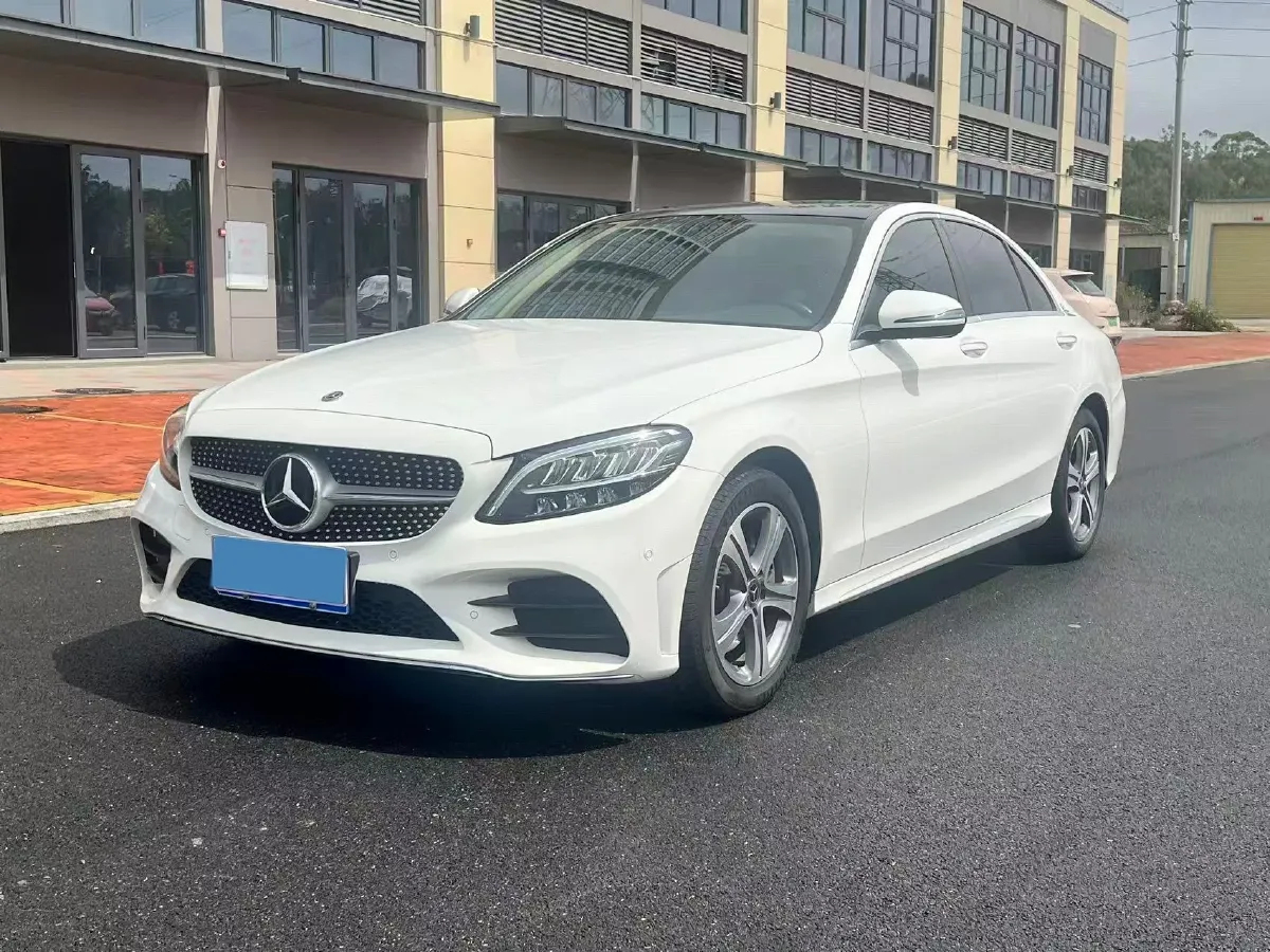 2021 Mercedes-Benz C Class 1.5T 184HP L4 9AT,autocango,china used car exporter,china ev exporter,chinese used car exporter,chinese used ev exporter