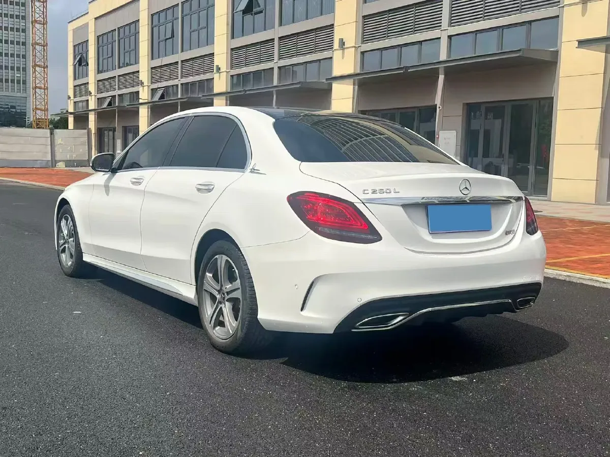 2021 Mercedes-Benz C Class 1.5T 184HP L4 9AT,autocango,china used car exporter,china ev exporter,chinese used car exporter,chinese used ev exporter
