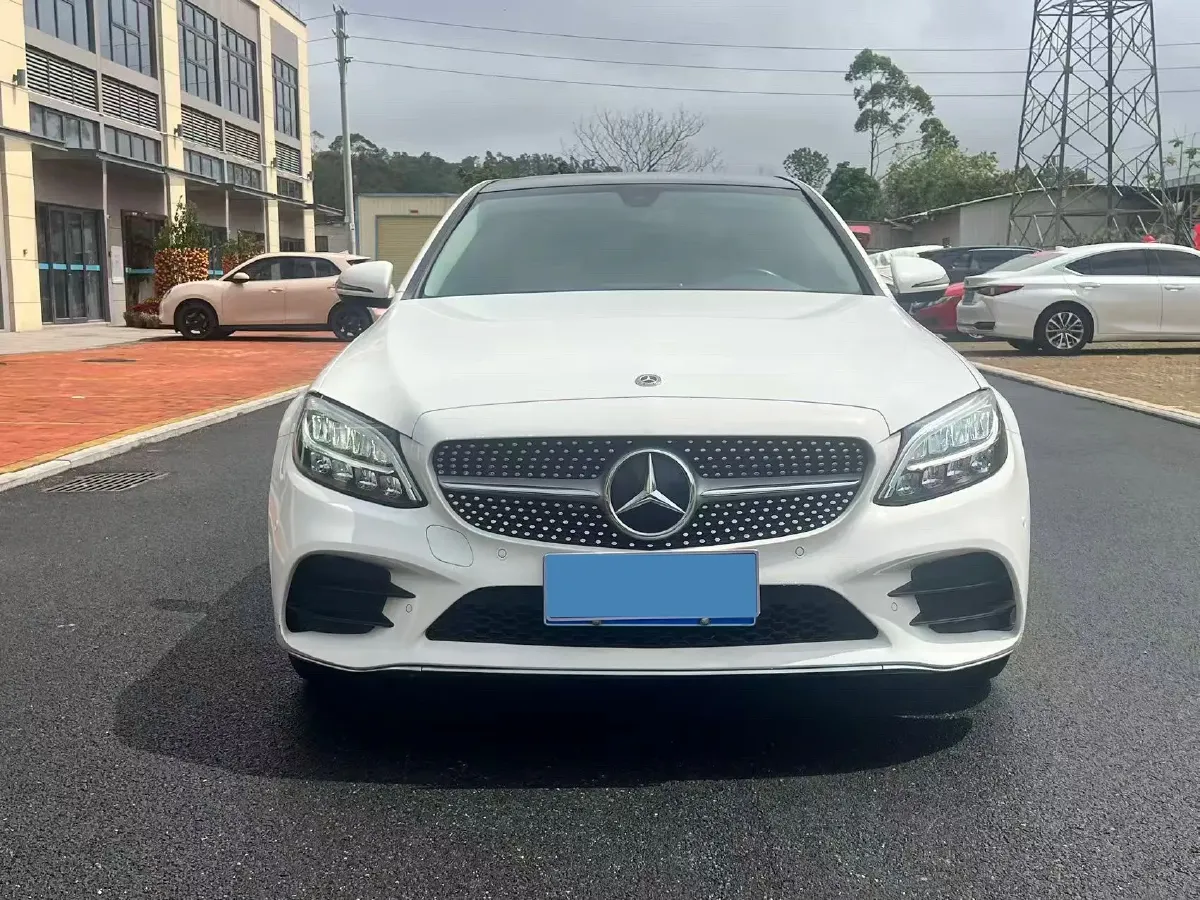 2021 Mercedes-Benz C Class 1.5T 184HP L4 9AT,autocango,china used car exporter,china ev exporter,chinese used car exporter,chinese used ev exporter