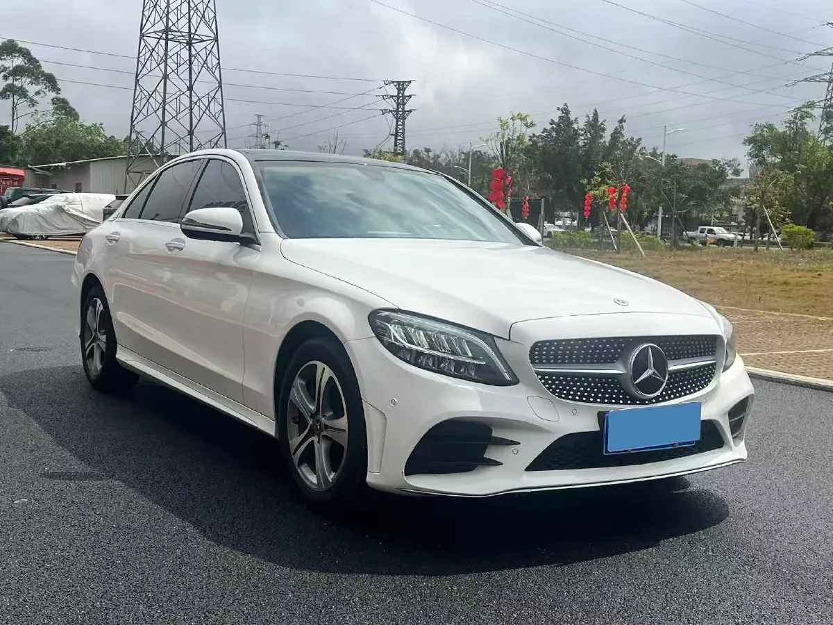2021 Mercedes-Benz C Class 1.5T 184HP L4 9AT,autocango,china used car exporter,china ev exporter,chinese used car exporter,chinese used ev exporter