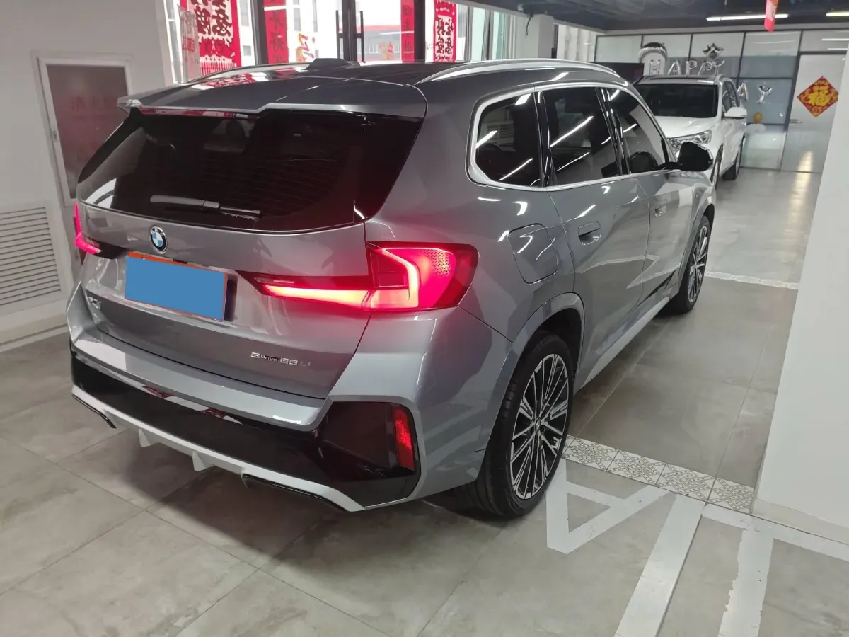 2024 BMW X1 2.0T 204HP L4 7DCT,autocango,china used car exporter,china ev exporter,chinese used car exporter,chinese used ev exporter