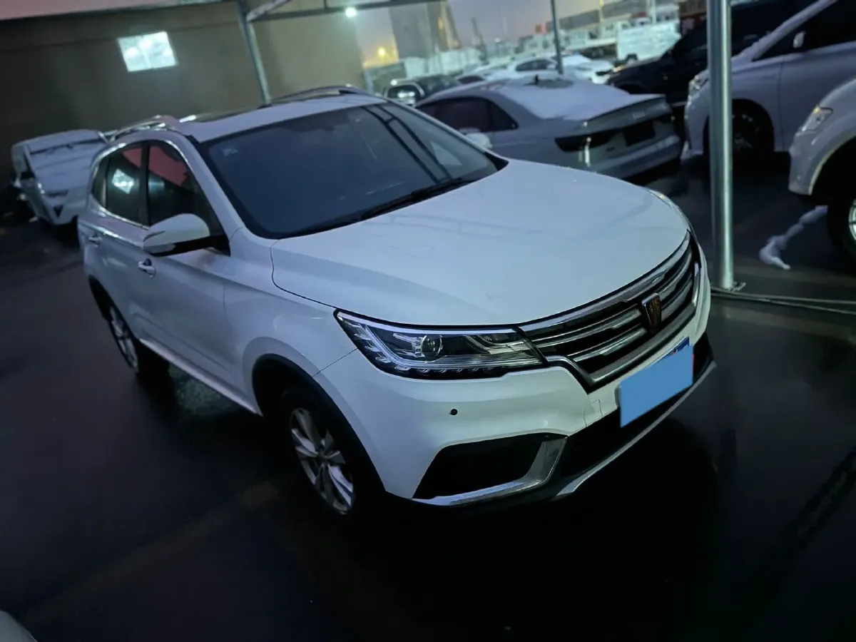 2020 Roewe RX3 1.6L 125HP L4 5MT,autocango,china used car exporter,china ev exporter,chinese used car exporter,chinese used ev exporter