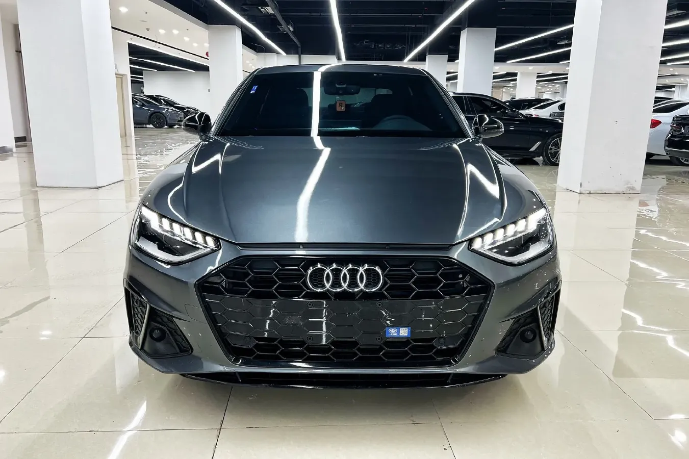 2023 Audi A4L 2.0T 190HP L4 7DCT,autocango,china used car exporter,china ev exporter,chinese used car exporter,chinese used ev exporter