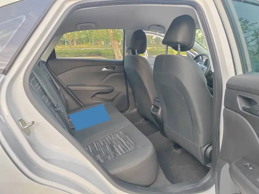 2023 Chevrolet Monza 1.5L 113HP L4 6DCT,autocango,china used car exporter,china ev exporter,chinese used car exporter,chinese used ev exporter