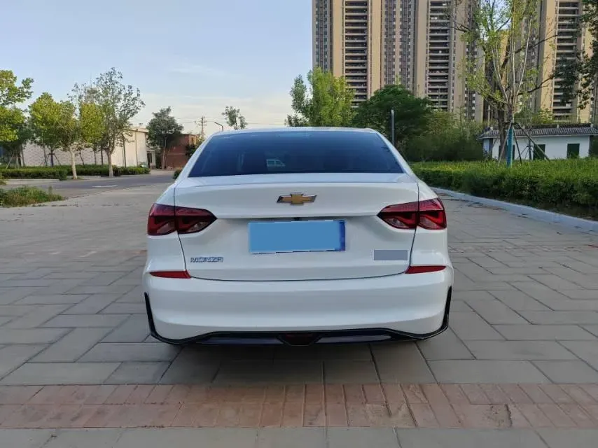 2023 Chevrolet Monza 1.5L 113HP L4 6DCT,autocango,china used car exporter,china ev exporter,chinese used car exporter,chinese used ev exporter