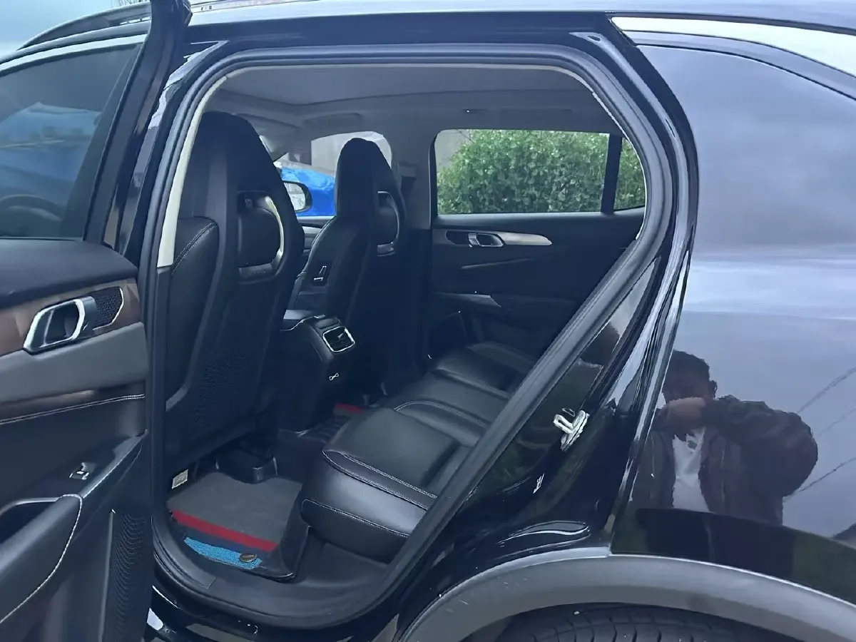 2019 Beijing BJ40 2.0T 218HP L4 6AT,autocango,china used car exporter,china ev exporter,chinese used car exporter,chinese used ev exporter