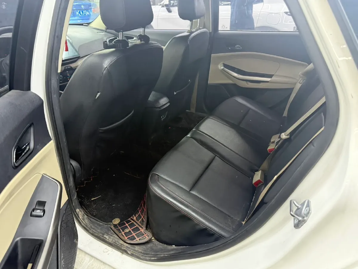 2017 Ford Escort 1.5L 113HP L4 6AT,autocango,china used car exporter,china ev exporter,chinese used car exporter,chinese used ev exporter