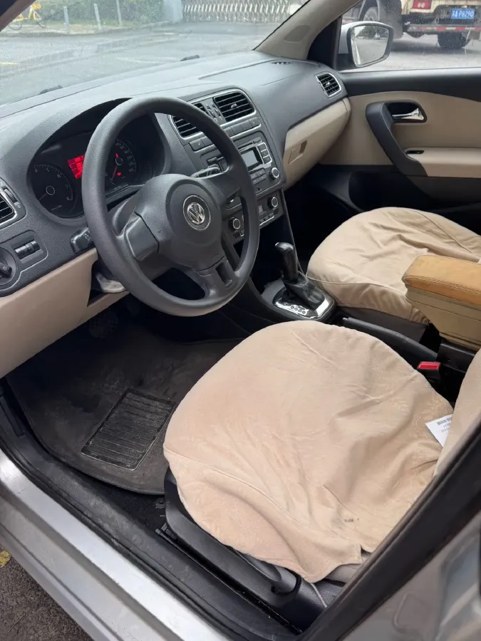 2011 Volkswagen Polo 1.6L 105HP L4 6AT,autocango,china used car exporter,china ev exporter,chinese used car exporter,chinese used ev exporter