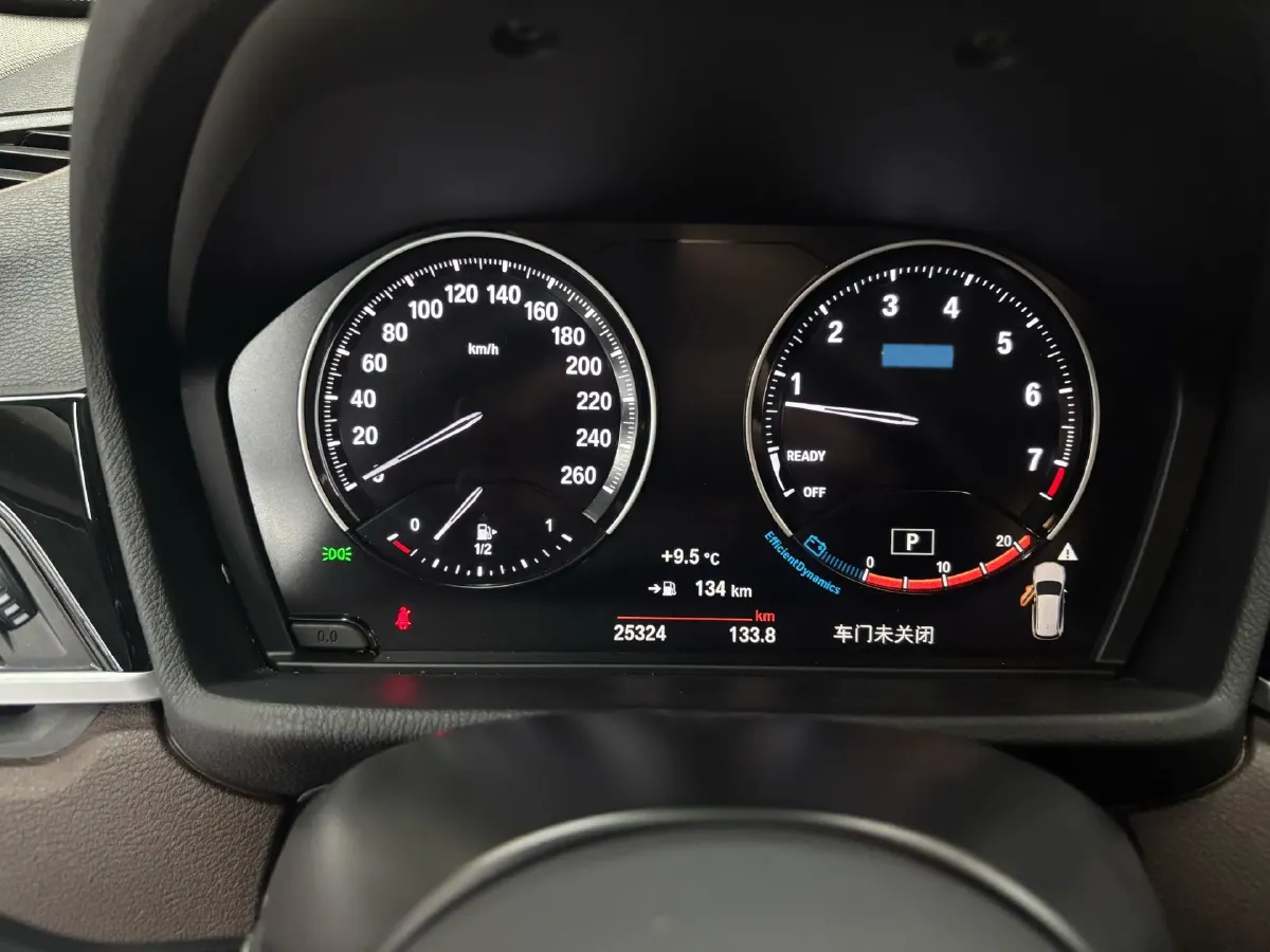 2022 BMW X1 2.0T 192HP L4 7DCT,autocango,china used car exporter,china ev exporter,chinese used car exporter,chinese used ev exporter