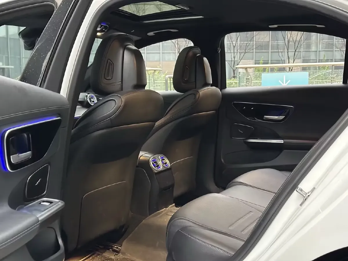 2022 Mercedes-Benz C Class 1.5T 170HP L4 9AT,autocango,china used car exporter,china ev exporter,chinese used car exporter,chinese used ev exporter