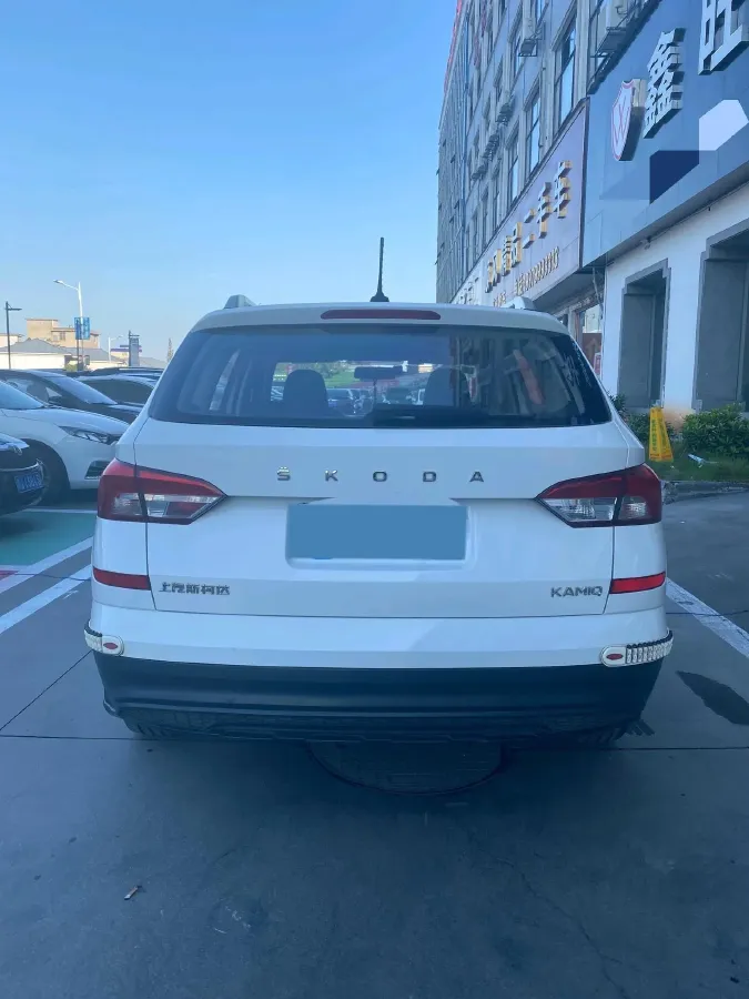 2018 Skoda Rapid Spaceback 1.4T 131HP L4 7DCT,autocango,china used car exporter,china ev exporter,chinese used car exporter,chinese used ev exporter