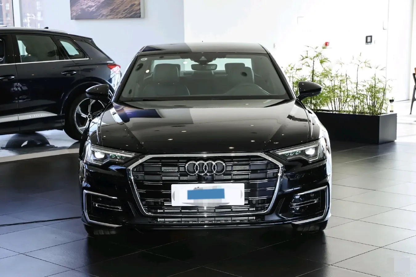 2025 Audi A6L 2.0T 245HP L4 7DCT,autocango,china used car exporter,china ev exporter,chinese used car exporter,chinese used ev exporter
