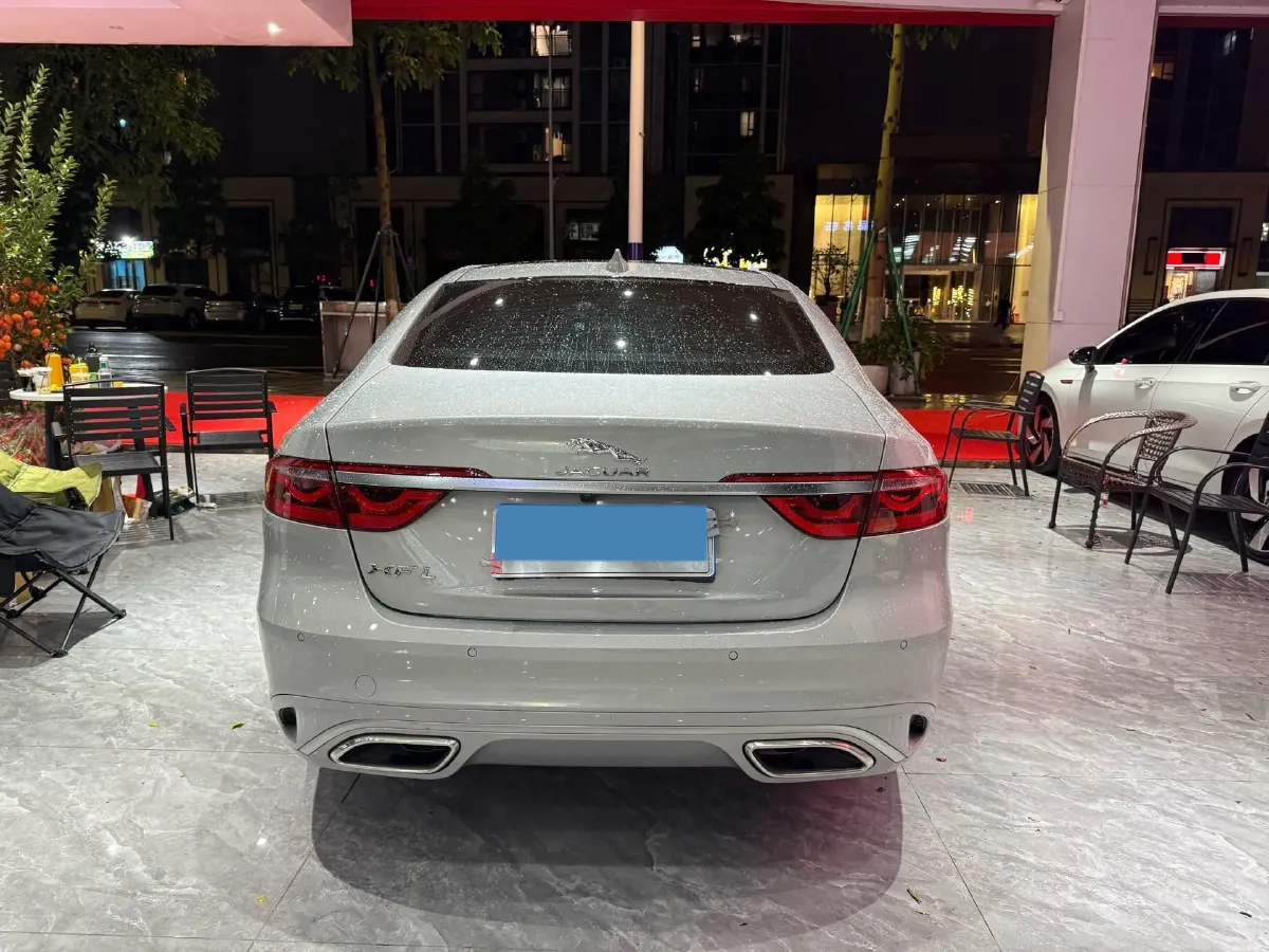 2024 Jaguar XFL 2.0T 250HP L4 8AT,autocango,china used car exporter,china ev exporter,chinese used car exporter,chinese used ev exporter