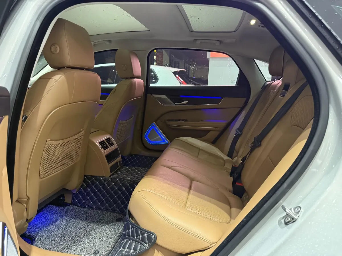 2024 Jaguar XFL 2.0T 250HP L4 8AT,autocango,china used car exporter,china ev exporter,chinese used car exporter,chinese used ev exporter