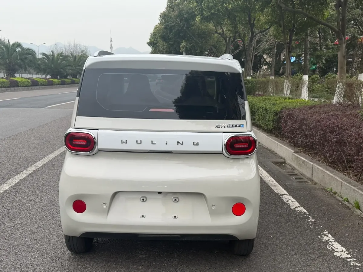 2024 WuLing HongGuang MINI EV BEV 17.3KWH,autocango,china used car exporter,china ev exporter,chinese used car exporter,chinese used ev exporter