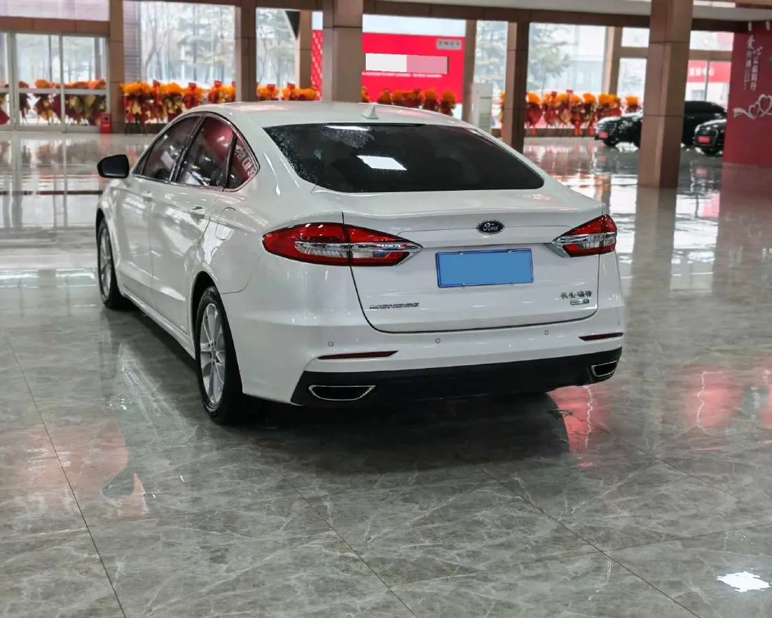 2018 Ford Mondeo 2.0T 204HP L4 6AT,autocango,china used car exporter,china ev exporter,chinese used car exporter,chinese used ev exporter