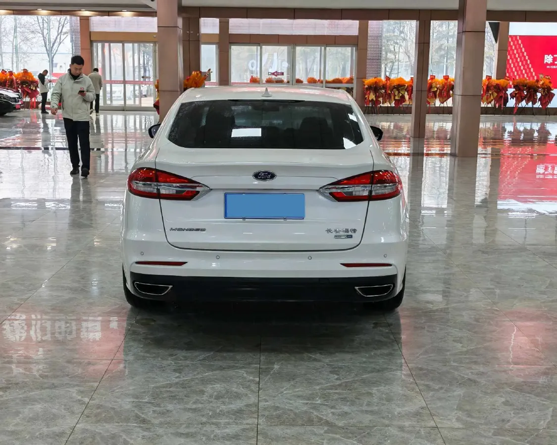 2018 Ford Mondeo 2.0T 204HP L4 6AT,autocango,china used car exporter,china ev exporter,chinese used car exporter,chinese used ev exporter