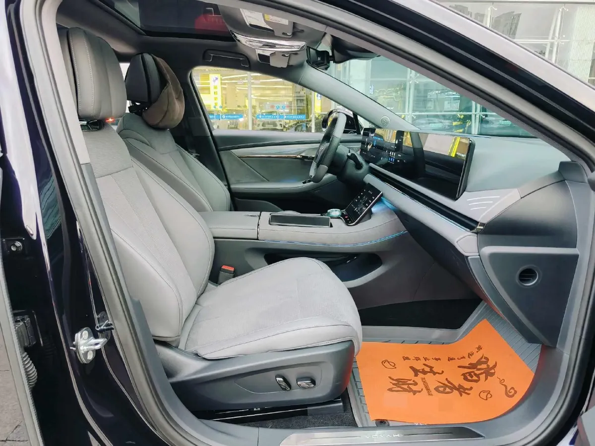 2024 Voyah ZhuiGuang 1.5T 136HP L4 PHEV 43KWH,autocango,china used car exporter,china ev exporter,chinese used car exporter,chinese used ev exporter