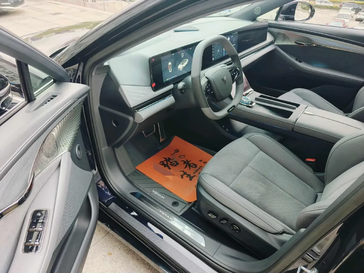 2024 Voyah ZhuiGuang 1.5T 136HP L4 PHEV 43KWH,autocango,china used car exporter,china ev exporter,chinese used car exporter,chinese used ev exporter