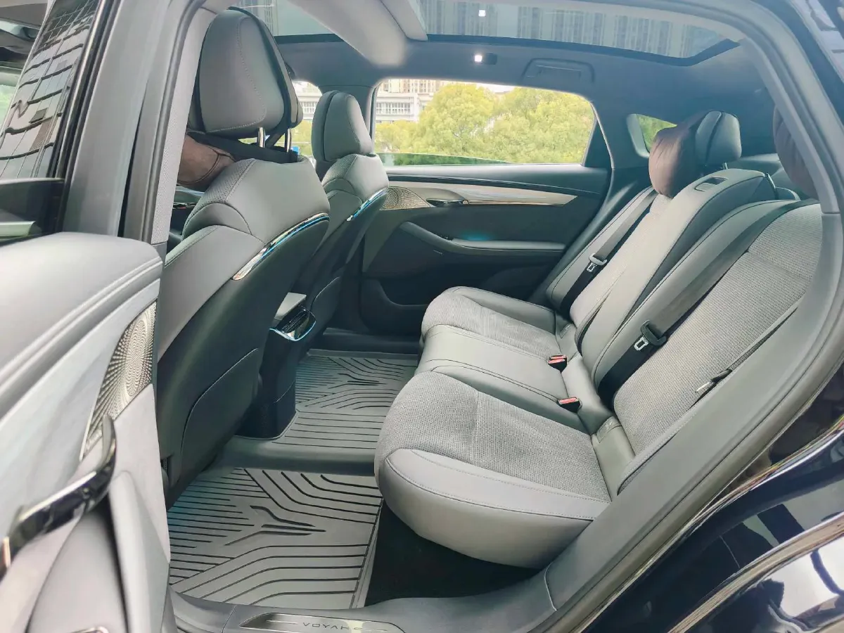 2024 Voyah ZhuiGuang 1.5T 136HP L4 PHEV 43KWH,autocango,china used car exporter,china ev exporter,chinese used car exporter,chinese used ev exporter