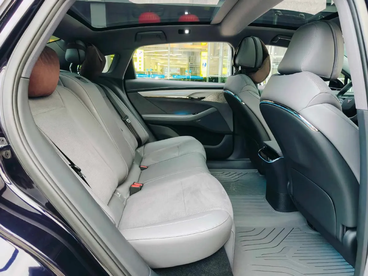 2024 Voyah ZhuiGuang 1.5T 136HP L4 PHEV 43KWH,autocango,china used car exporter,china ev exporter,chinese used car exporter,chinese used ev exporter