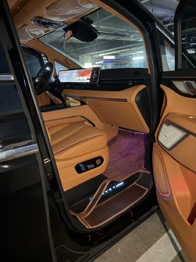 2024 Voyah ZhuiGuang 1.5T 136HP L4 PHEV 43KWH,autocango,china used car exporter,china ev exporter,chinese used car exporter,chinese used ev exporter