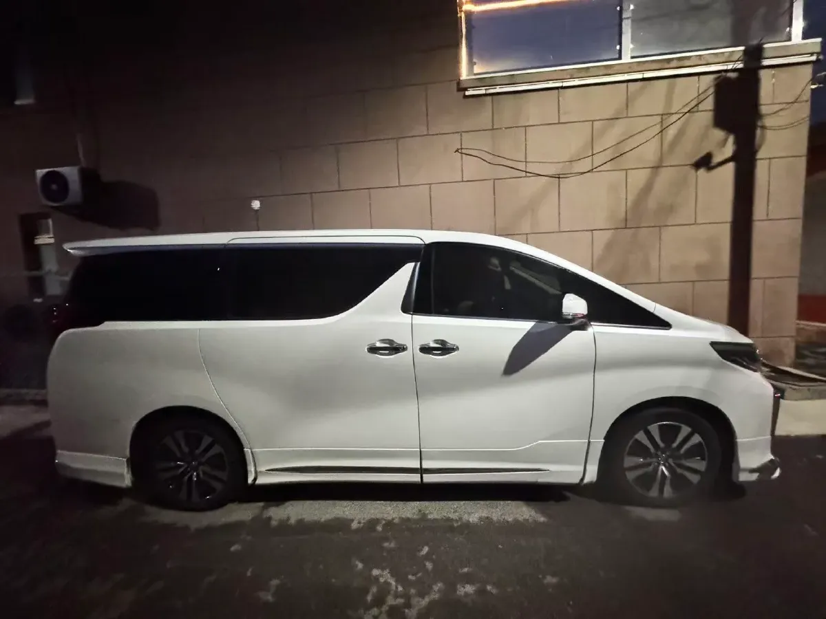 2018 Toyota Alphard 3.5L 301HP V6 8AT,autocango,china used car exporter,china ev exporter,chinese used car exporter,chinese used ev exporter
