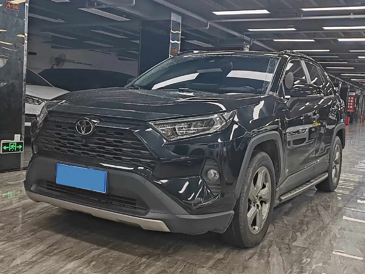 2021 Toyota RAV4 2.0L 171HP L4 CVT,autocango,china used car exporter,china ev exporter,chinese used car exporter,chinese used ev exporter