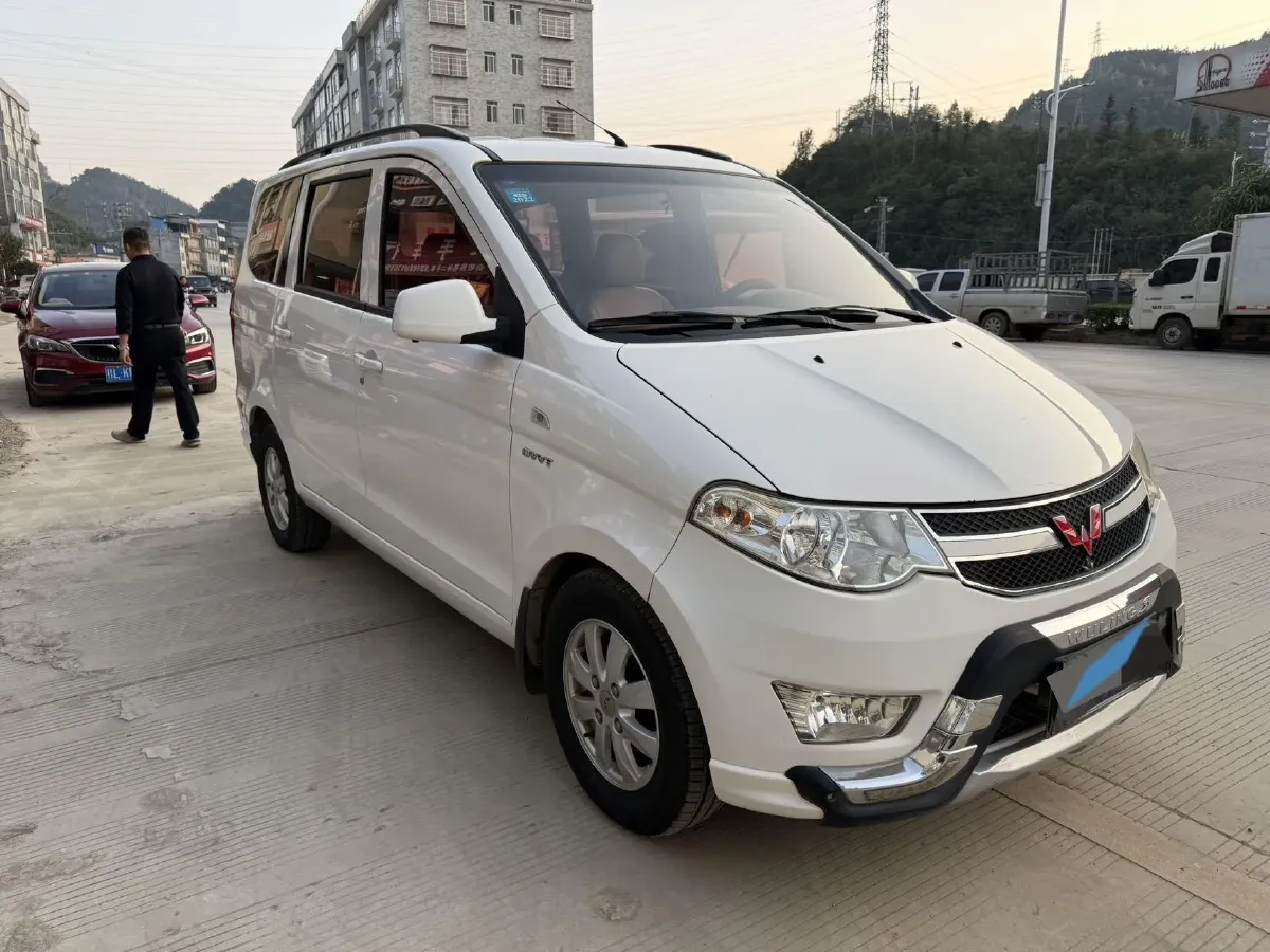 2016 WuLing HongGuang 1.5L 112HP L4 5MT,autocango,china used car exporter,china ev exporter,chinese used car exporter,chinese used ev exporter
