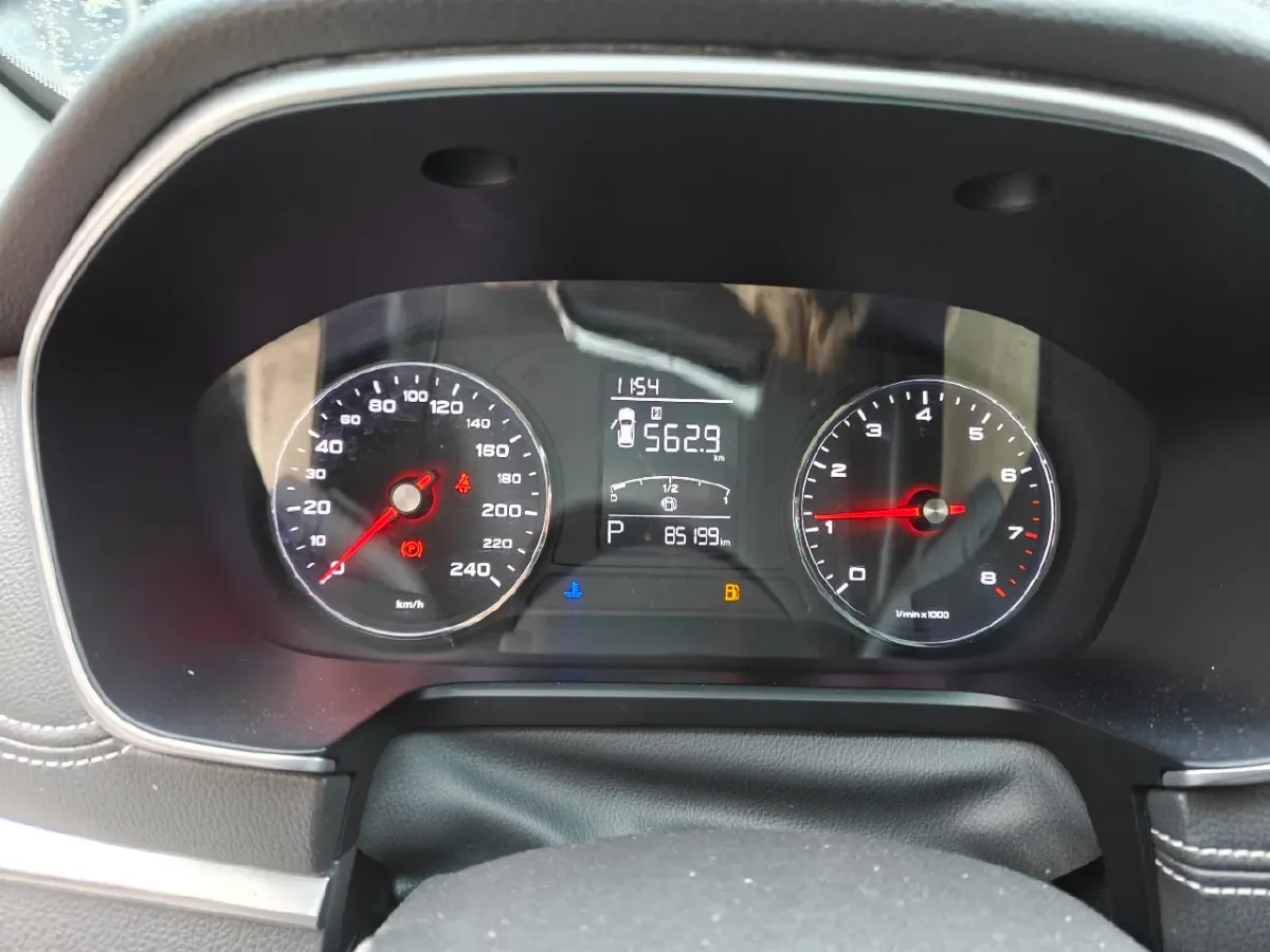 2018 Roewe RX5 1.5T 169HP L4 7DCT,autocango,china used car exporter,china ev exporter,chinese used car exporter,chinese used ev exporter