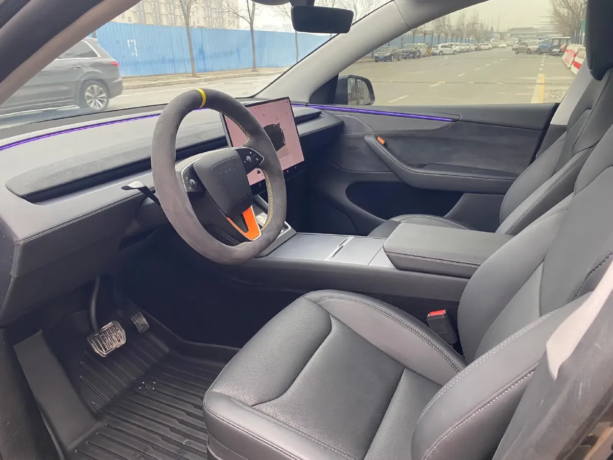 2025 Tesla Model Y BEV,autocango,china used car exporter,china ev exporter,chinese used car exporter,chinese used ev exporter