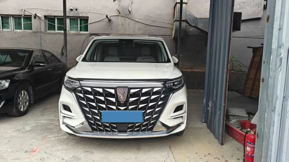 2025 Roewe iMAX8 1.5T 150HP L4 1DHT PHEV 24.7KWH,autocango,china used car exporter,china ev exporter,chinese used car exporter,chinese used ev exporter
