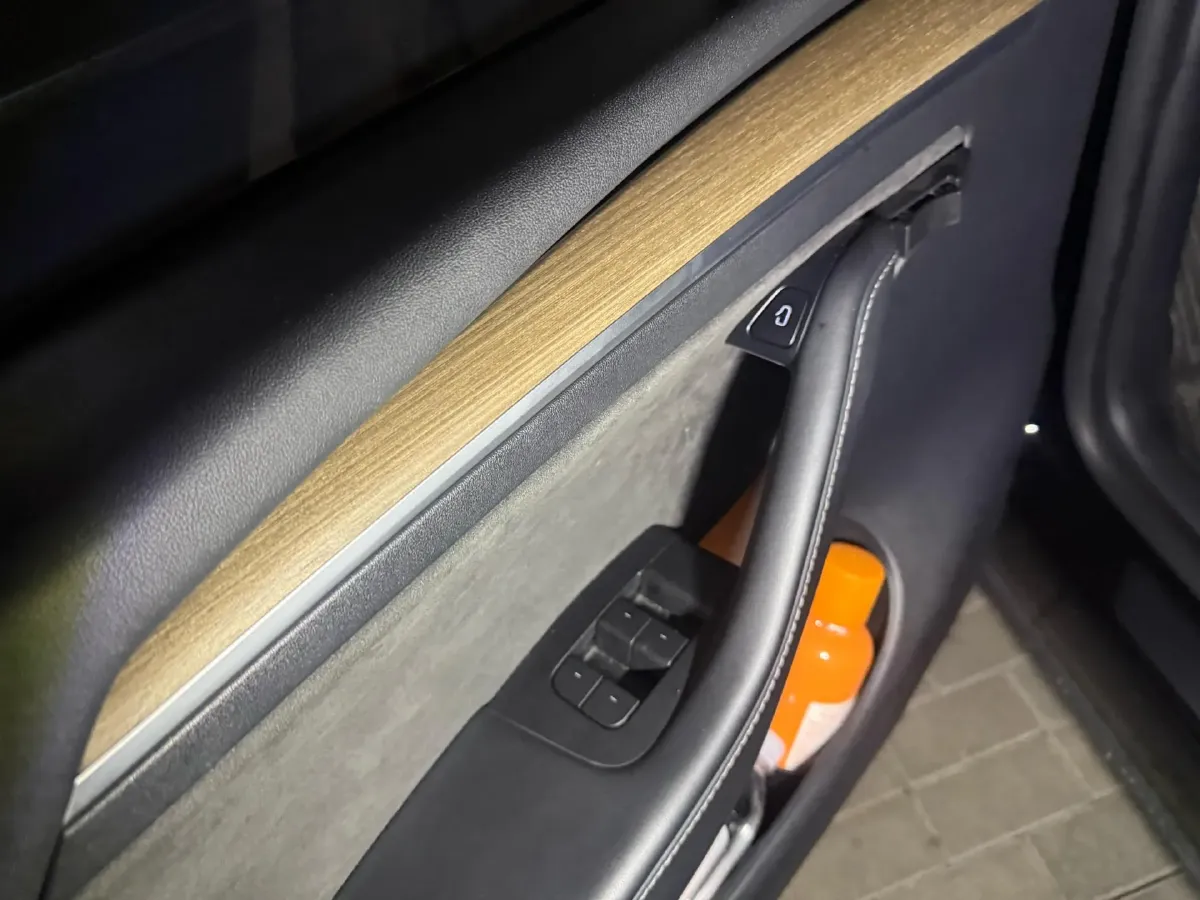 2021 Tesla Model Y BEV 60KWH,autocango,china used car exporter,china ev exporter,chinese used car exporter,chinese used ev exporter