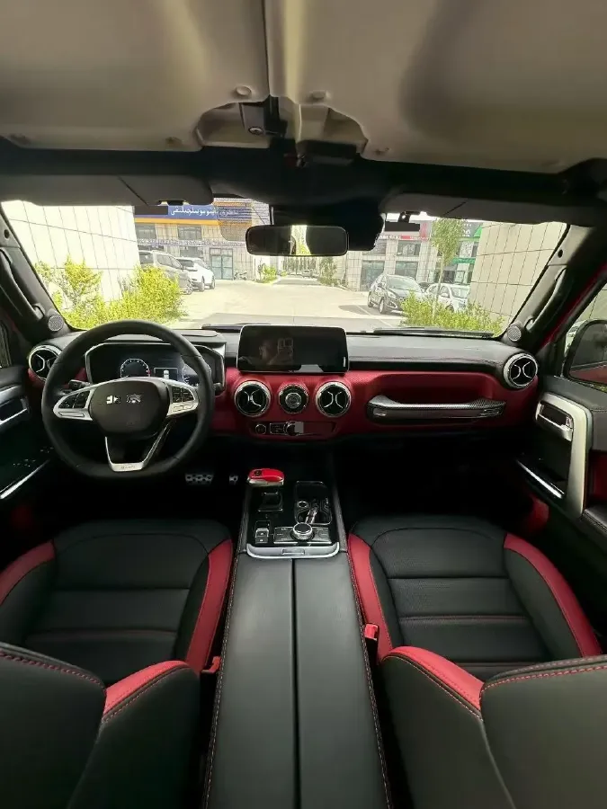 2021 Beijing BJ40 2.0T 163HP L4 8AT,autocango,china used car exporter,china ev exporter,chinese used car exporter,chinese used ev exporter