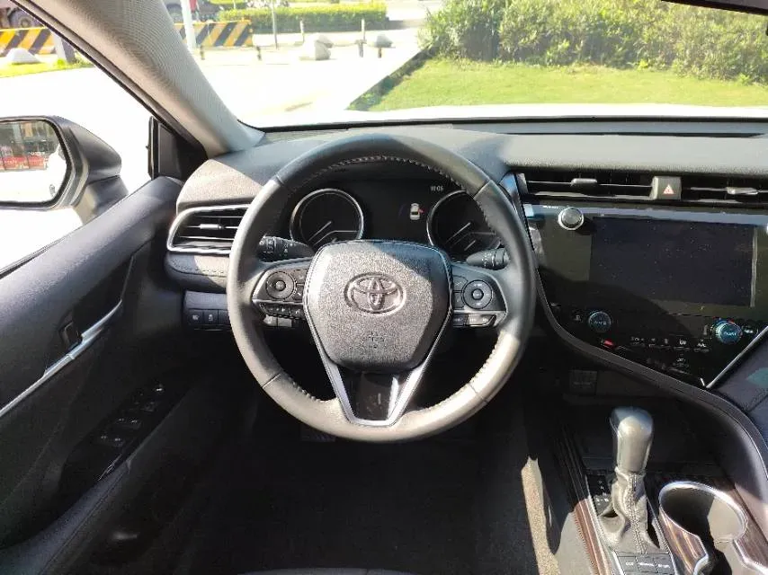 2019 Toyota Camry 2.5L 209HP L4 8AT,autocango,china used car exporter,china ev exporter,chinese used car exporter,chinese used ev exporter
