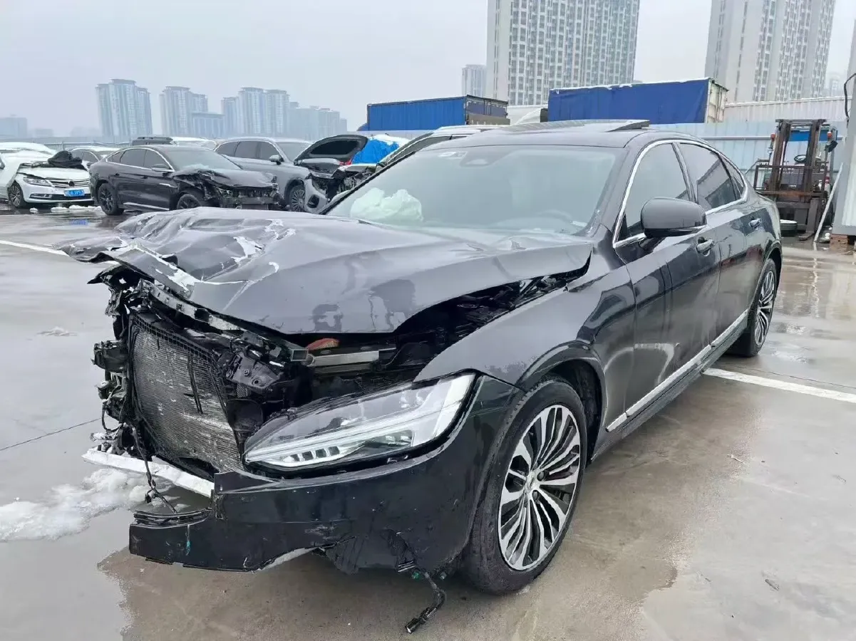 2024 Volvo S90 2.0T 250HP L4 8AT,autocango,china used car exporter,china ev exporter,chinese used car exporter,chinese used ev exporter