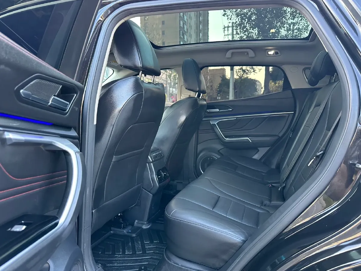 2017 WEY VV5 2.0T 197HP L4 7DCT,autocango,china used car exporter,china ev exporter,chinese used car exporter,chinese used ev exporter